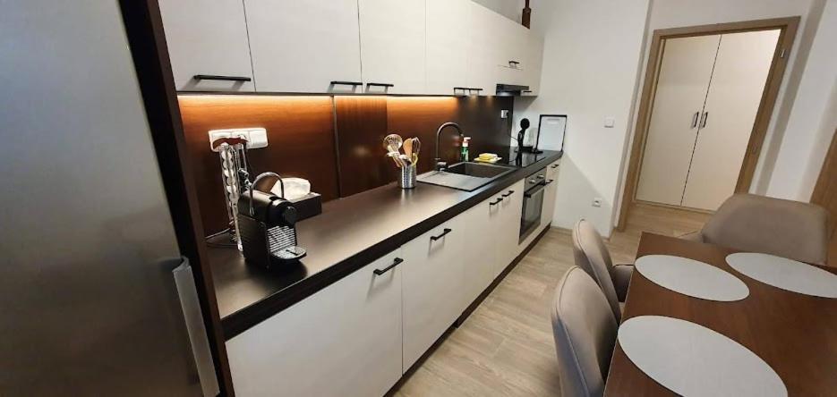 Academic Apartment Бърно Екстериор снимка